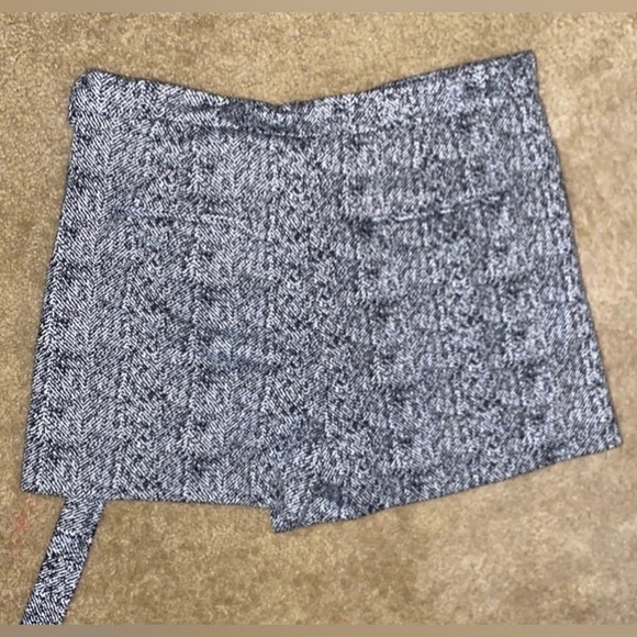 Women’s Express Skort - Picture 5 of 9